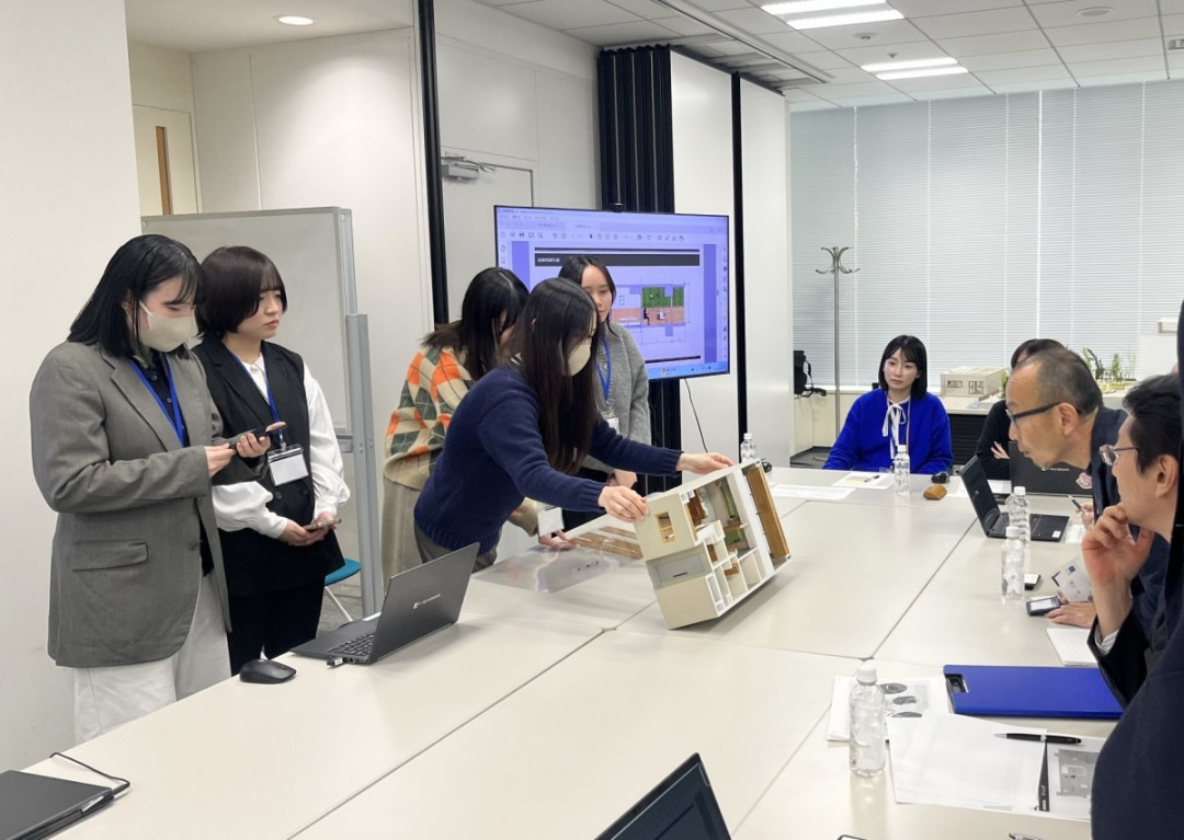 プレゼンテーションの様子